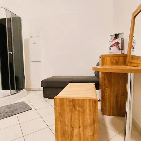 Exkluzivni Apartman V Prizemi V Hradci Kralove Hradec Králové Exterior foto