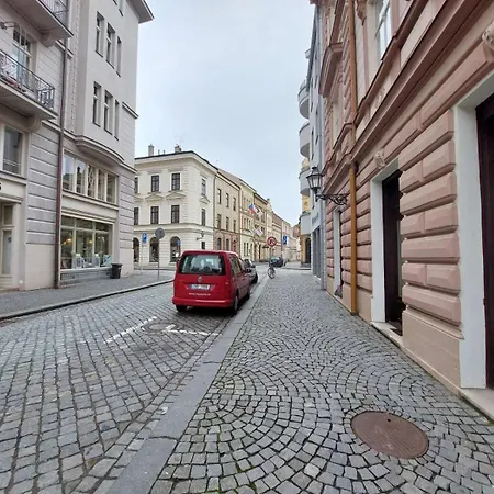 Exkluzivni Apartman V Prizemi V Hradci Kralove Hradec Králové Exterior foto