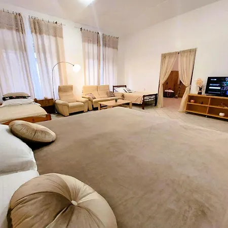 Exkluzivni Apartman V Prizemi V Hradci Kralove Hradec Králové Exterior foto